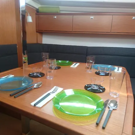 Botel Bubi Balatonlelle