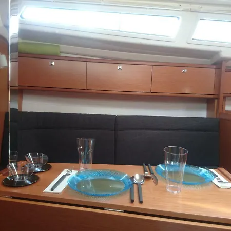 Botel Bubi *